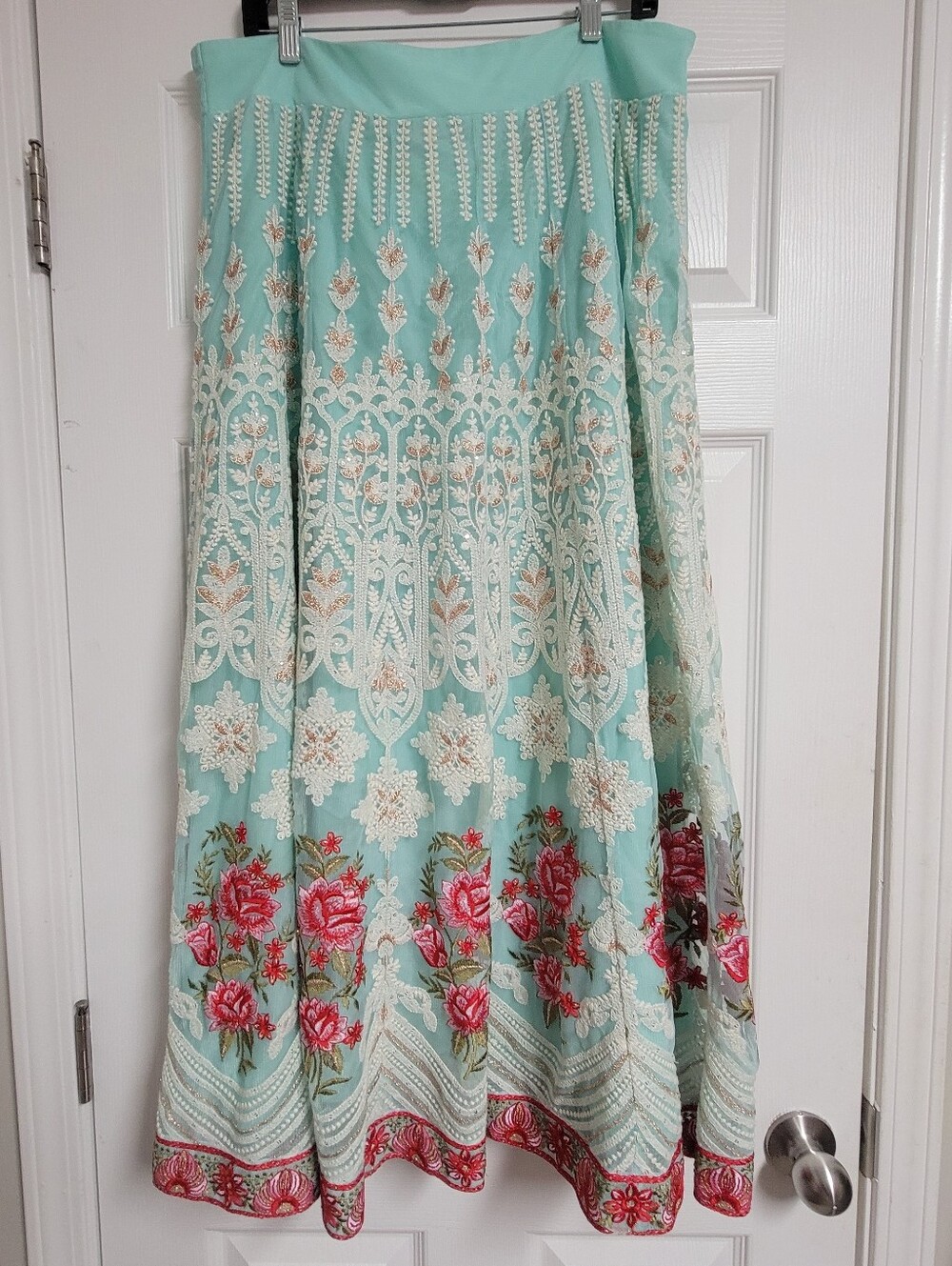 Soft Surroundings Analisa Lacy Embroidered Lined Floral Maxi Skirt Size Large. - Picture 3 of 11